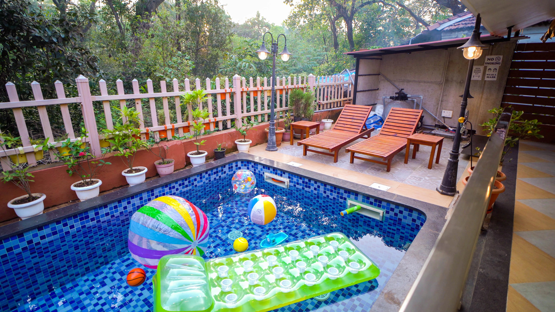 Grande Alpine Hotel Vagator