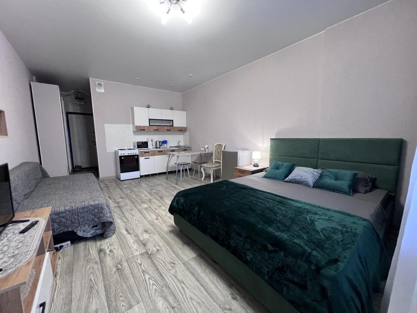 Апартаменты Квартира AlexHome Лосино-Петровский  Расцветай Пушкина 8