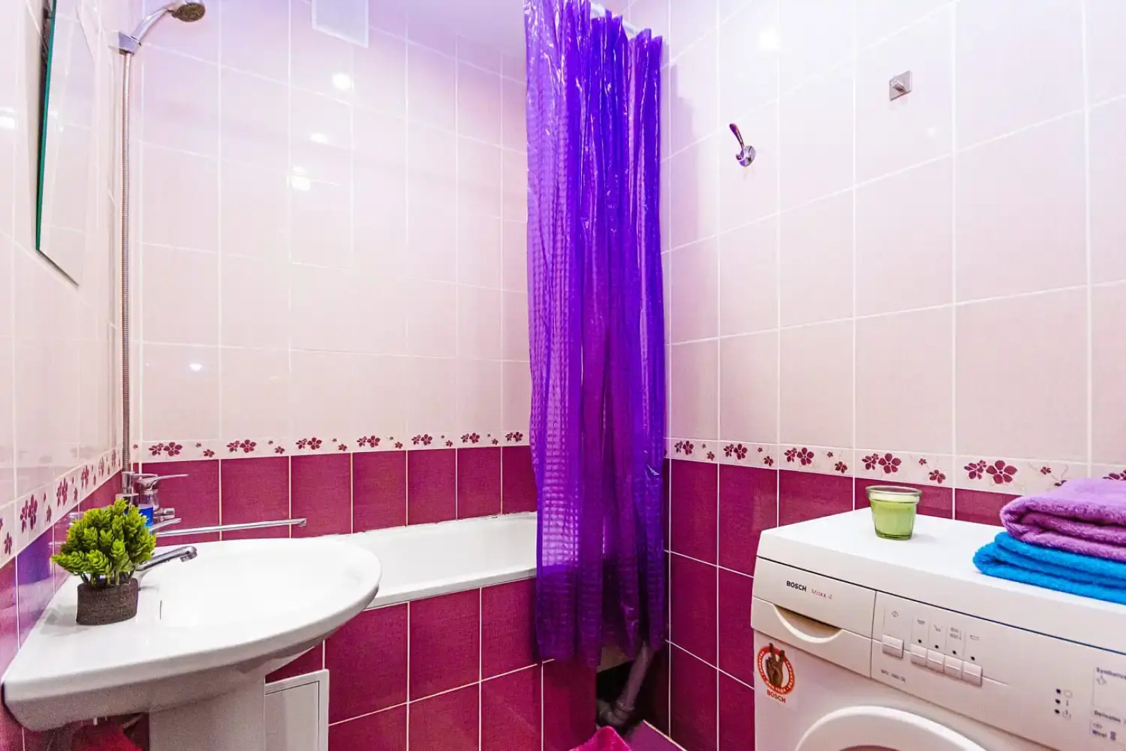 Апартаменты в Новом доме, 3 раздельных спальных места, до метро 5 минут пешком бонус кофемашина