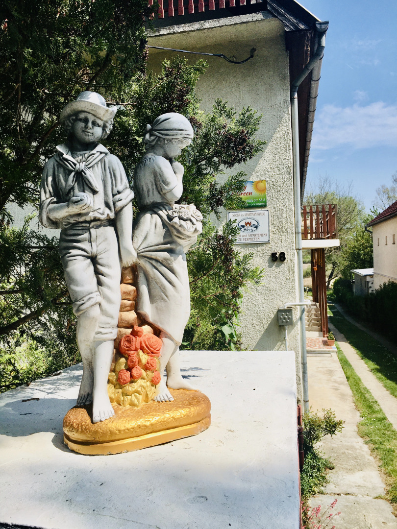 Апартаменты Sunny & Green