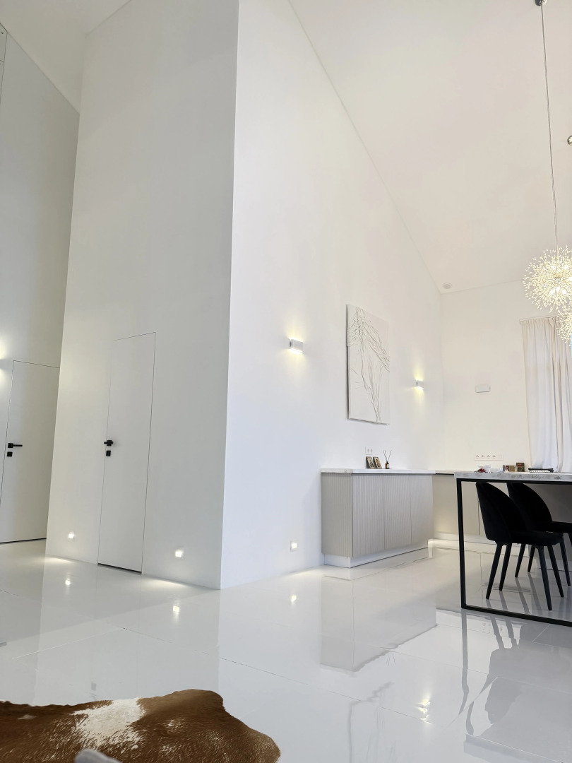 Шале Дизайнерский с Видом на Монастырь