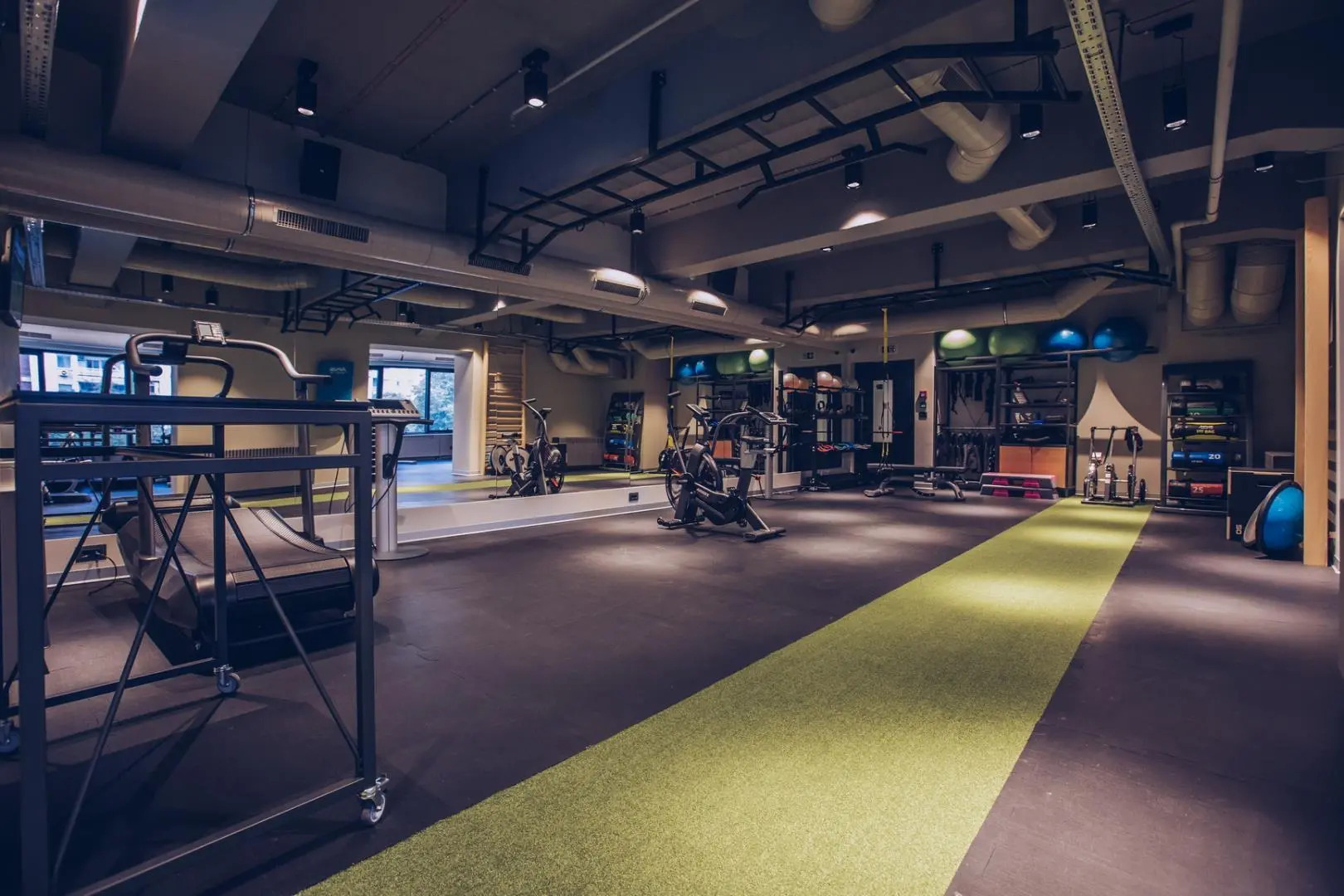 Отель Mona Plaza