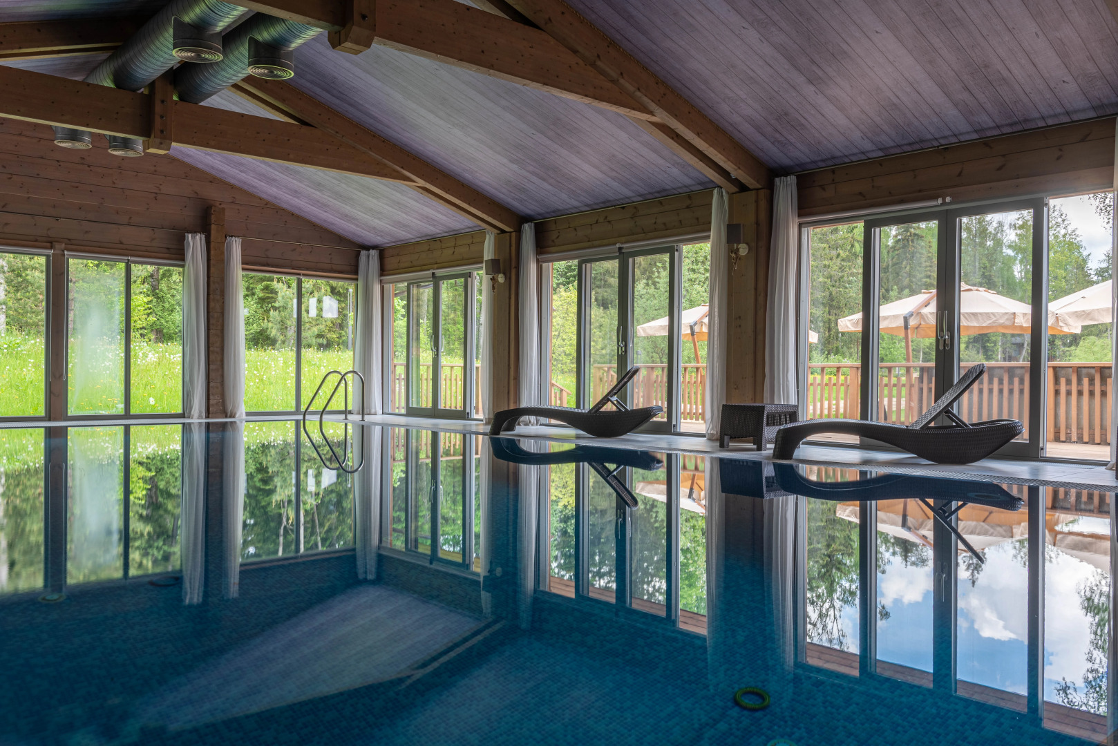 Cosmos Collection Izumrudny Les Hotel