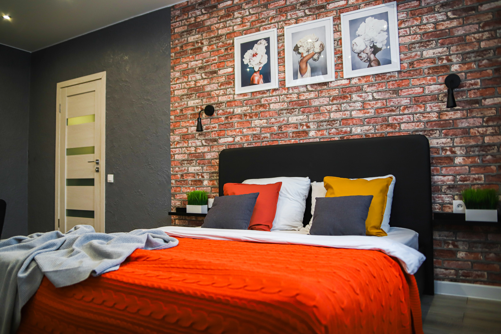 Апартаменты «Home Vita» стильные, просторные, красивый вид из окна