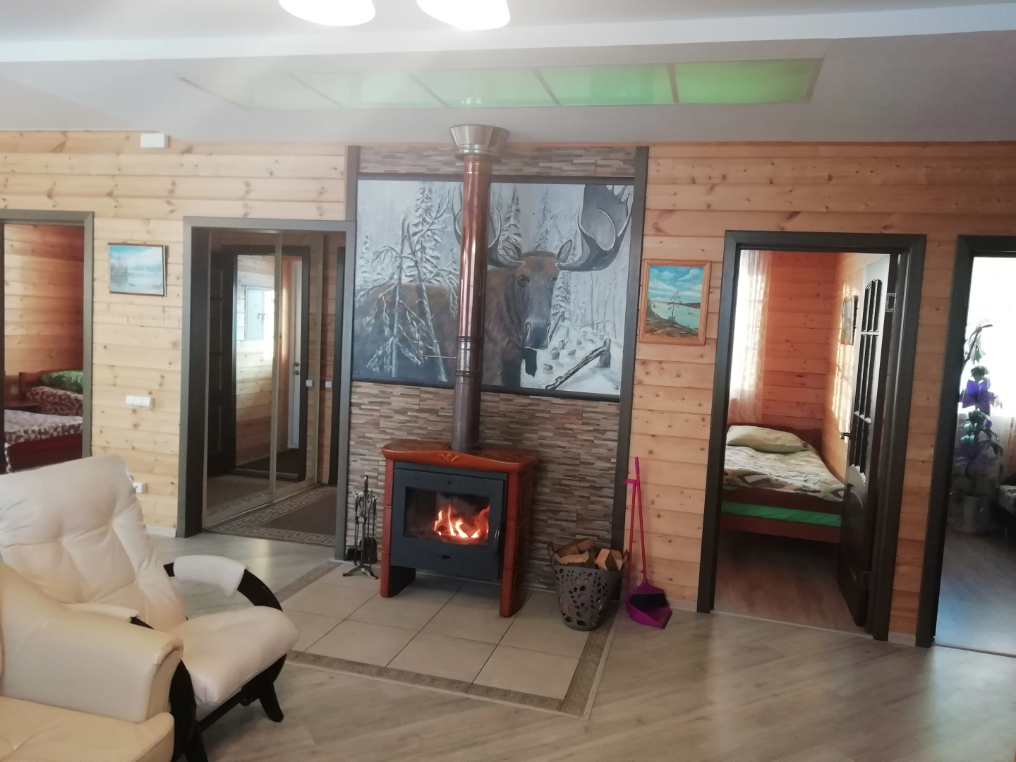 Shale V Kazhma Guest house