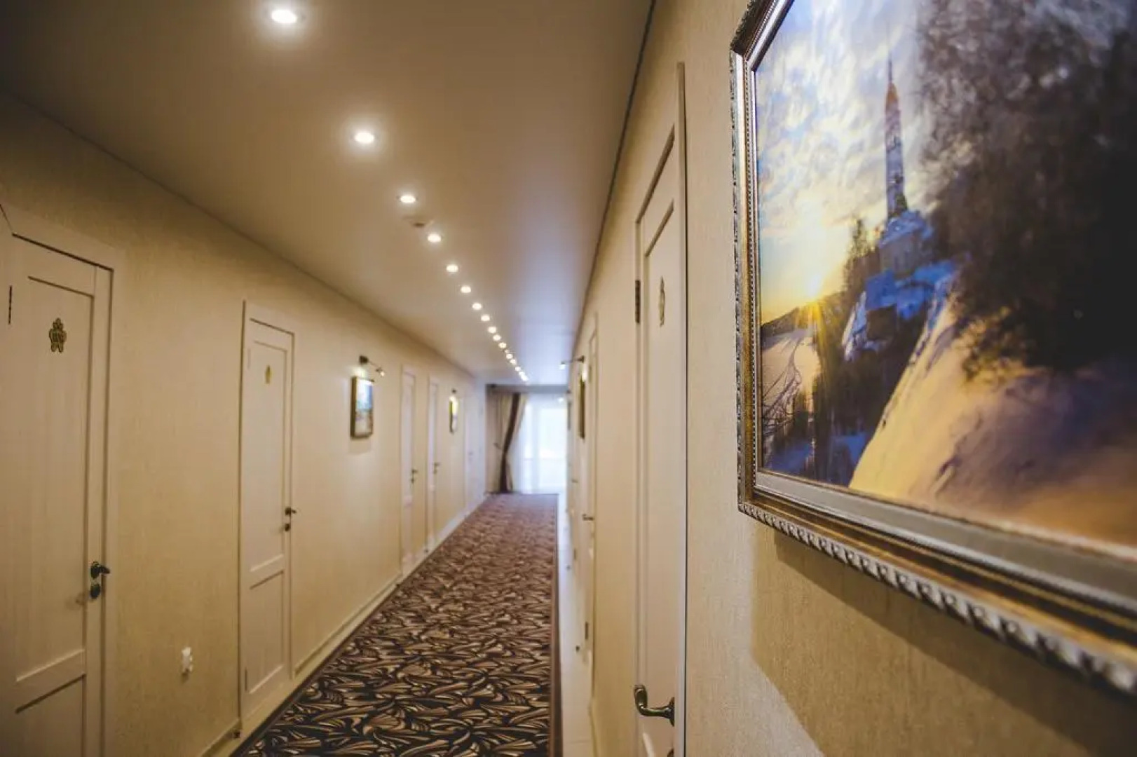 Отель Картуши