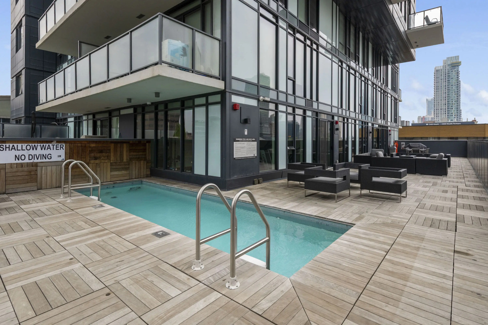 Апарт-отель Globalstay Downtown Calgary Apartments