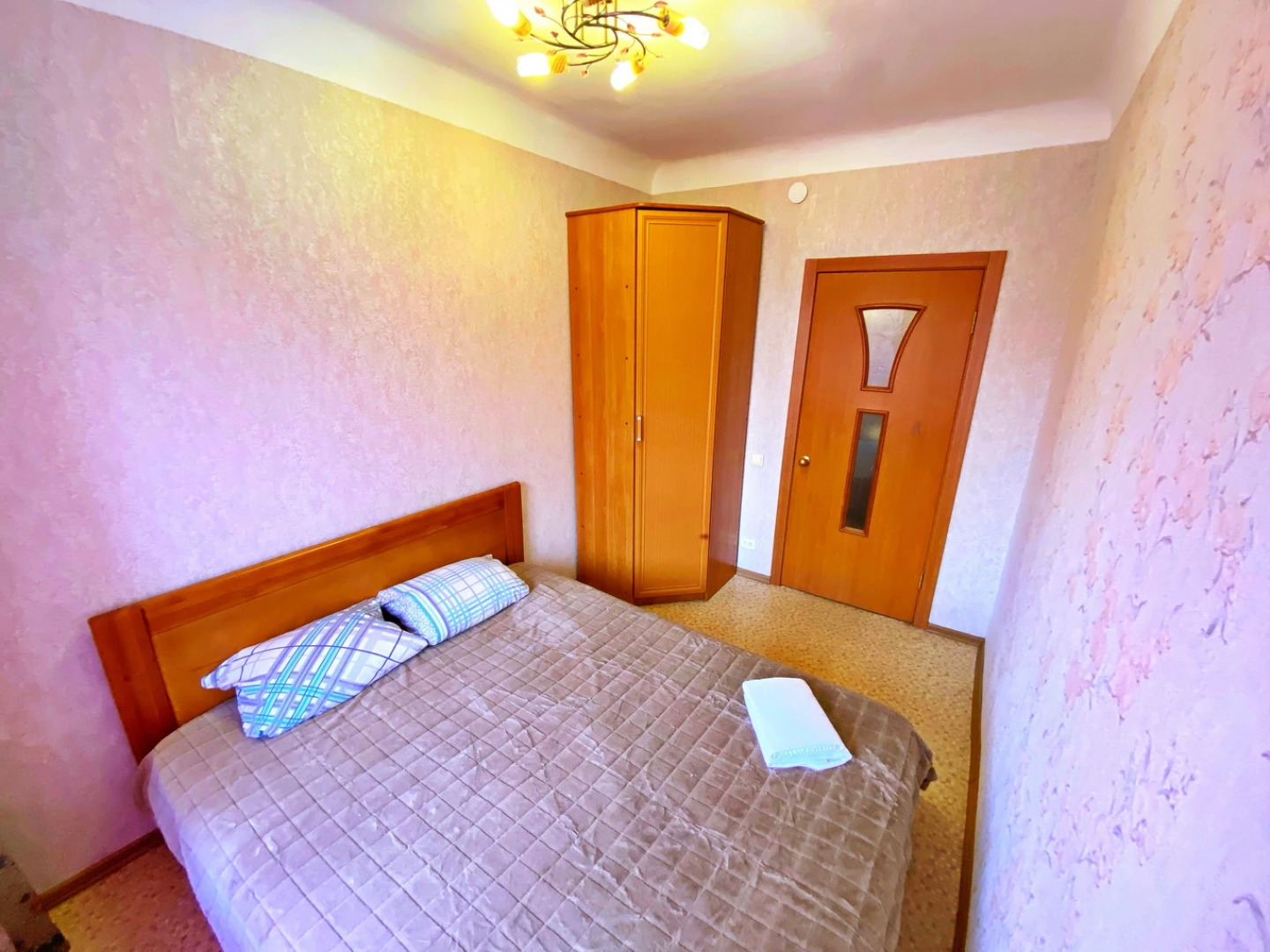 Апартаменты Байкал на Декабристов 40