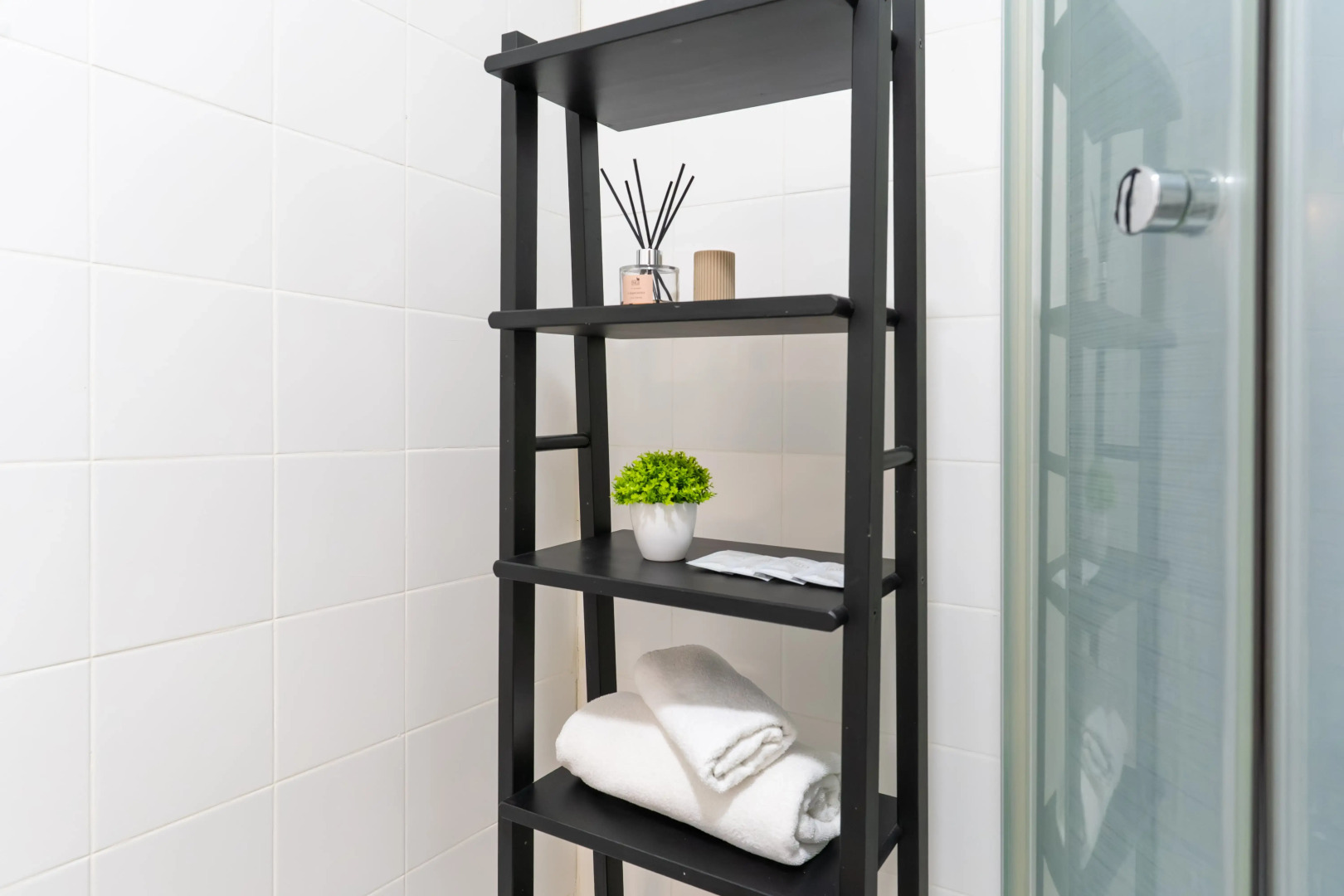 11 Апартаменты RADIUS Малышева 42А (20)