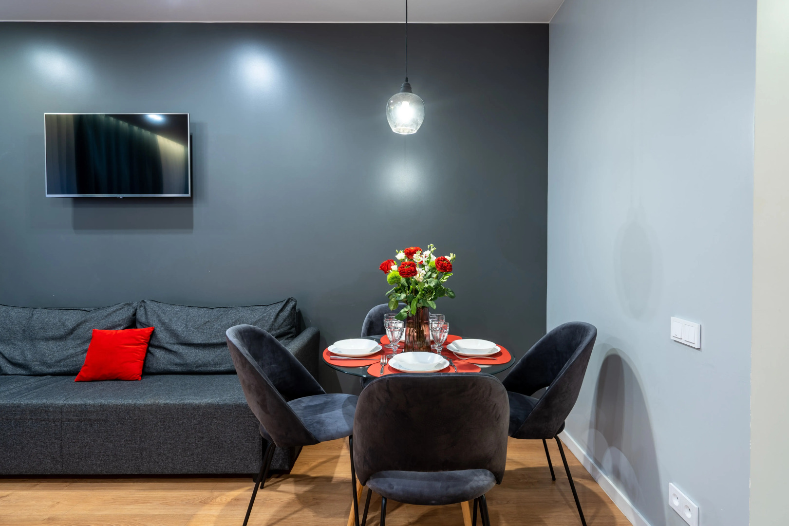 Апартаменты Охта «КраСКИ»