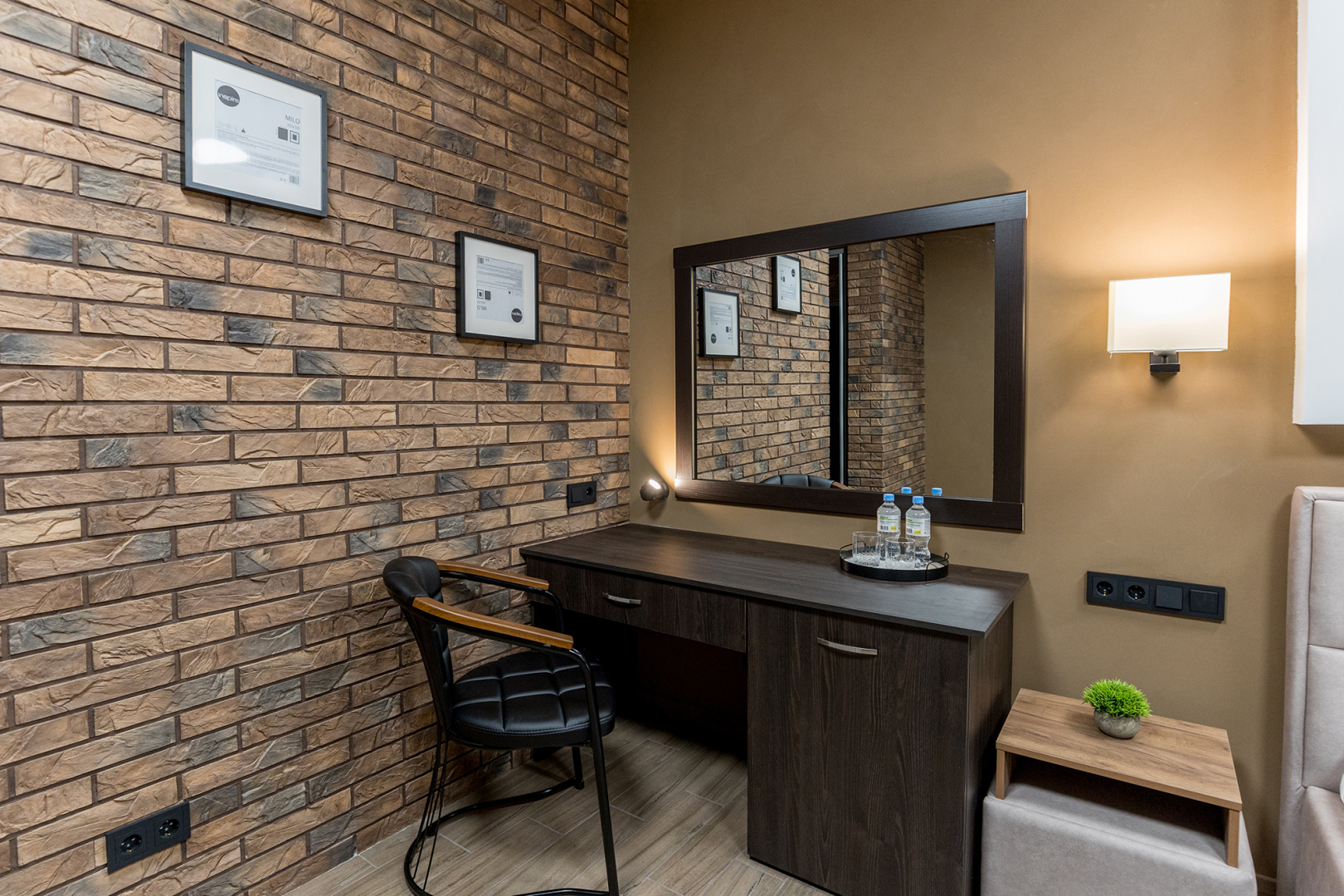 Отель на Пионеров