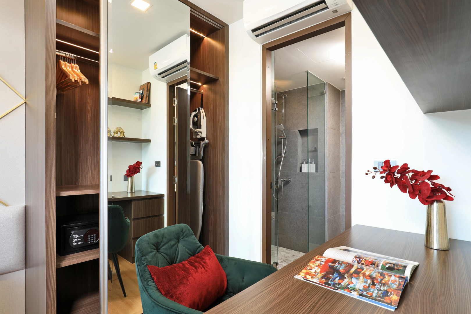 Апартаменты PRO-613 1 Спальня рядом с Пляжем Карон Стильный Интерьер и Балкон с видом на Море