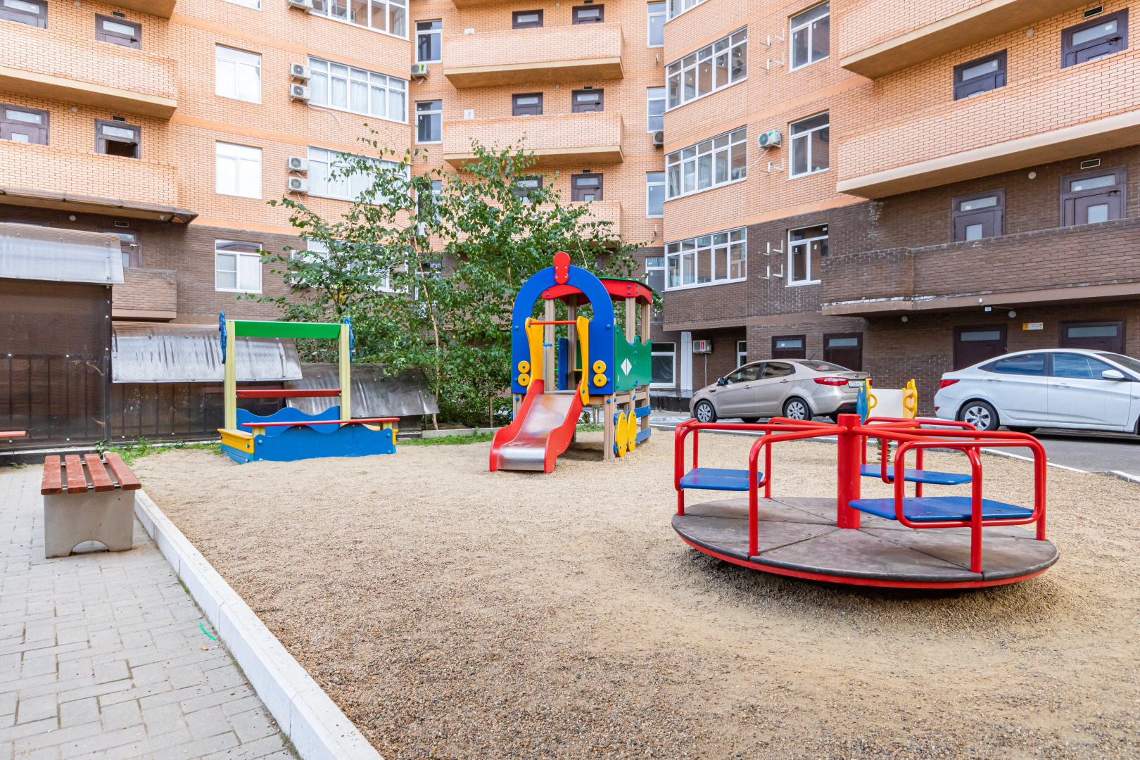 Апартаменты Леваневского 187