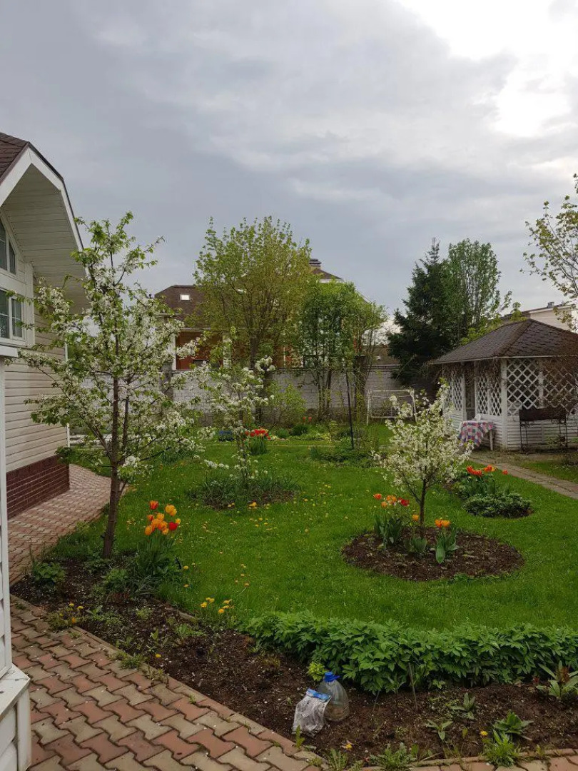 V Rassudovo Guest House	