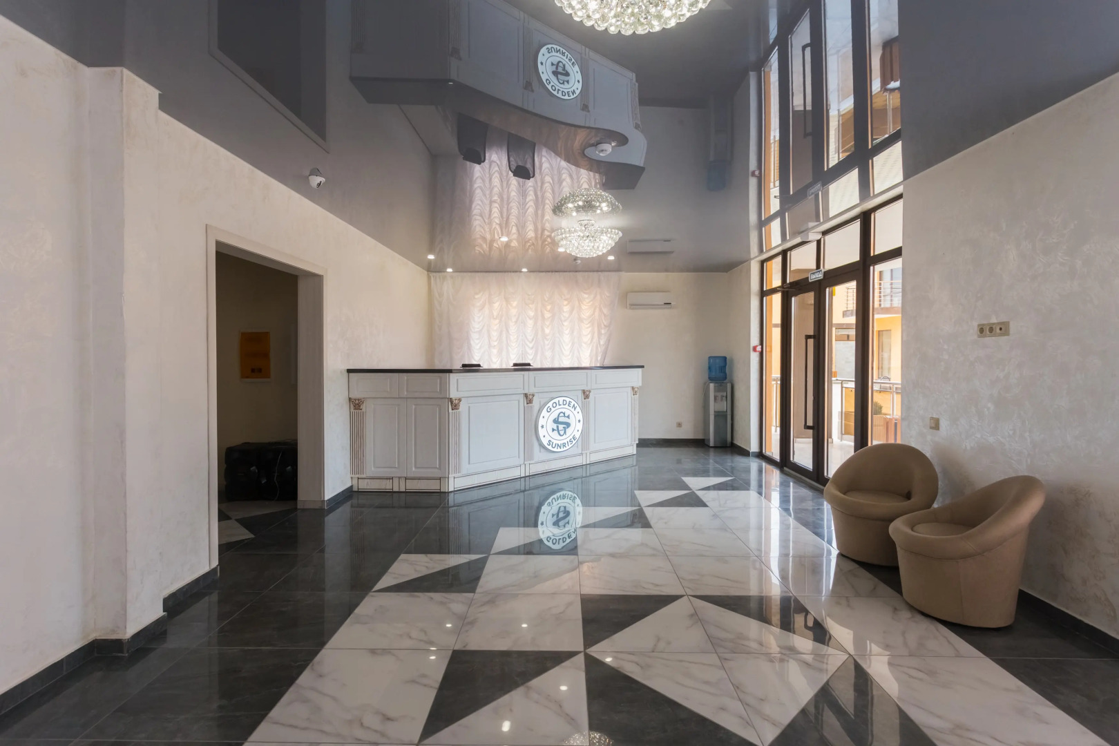 Отель Golden Sunrise