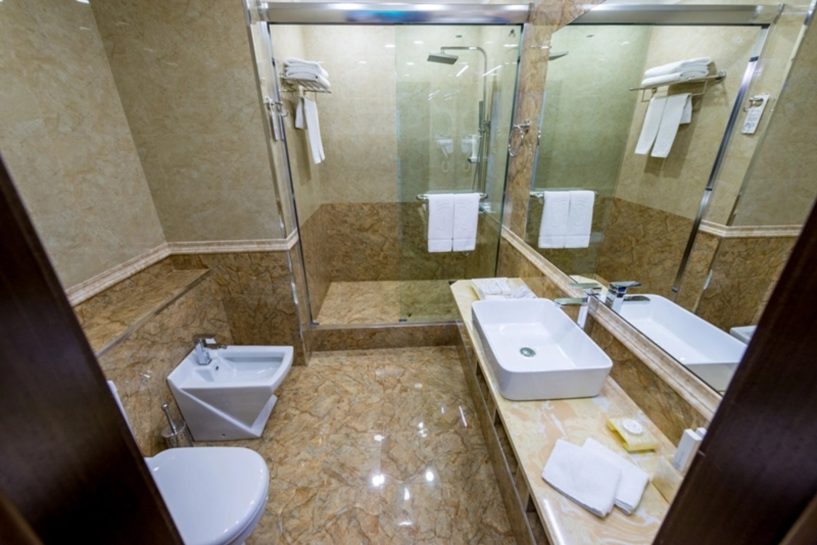 Отель Reston Hotel&Spa