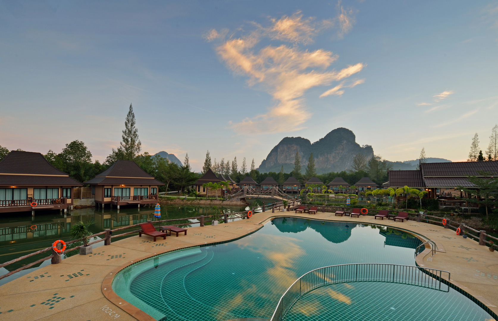 Отель Poonsiri Resort Aonang