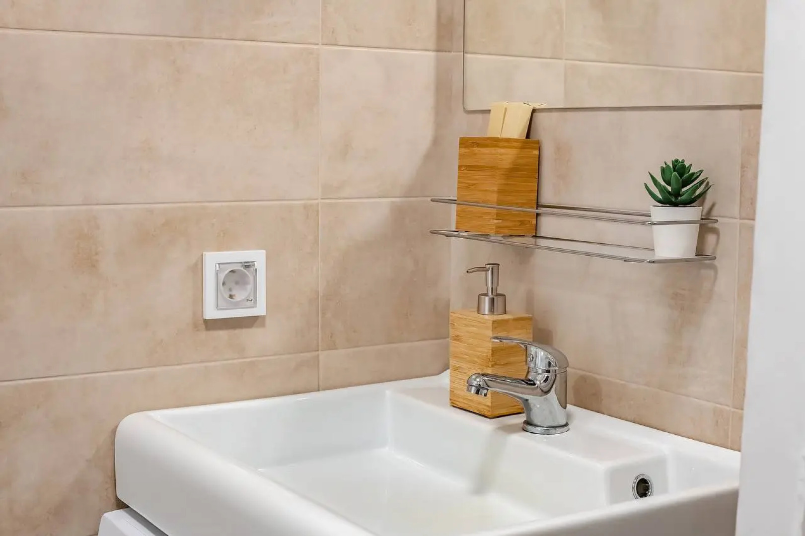 Квартира Новая Стильная Студия на Кольце Второй Речке во Владивостоке