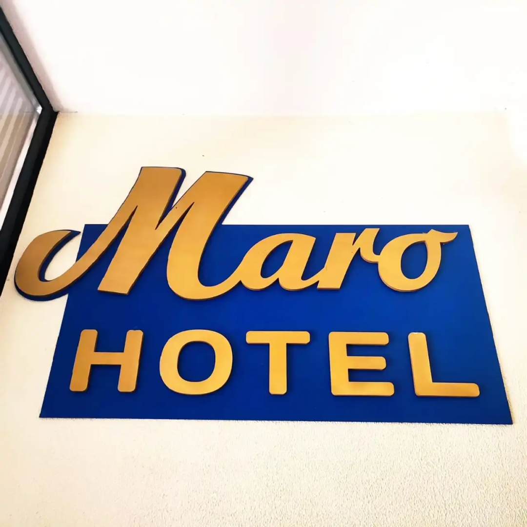 Отель Маро