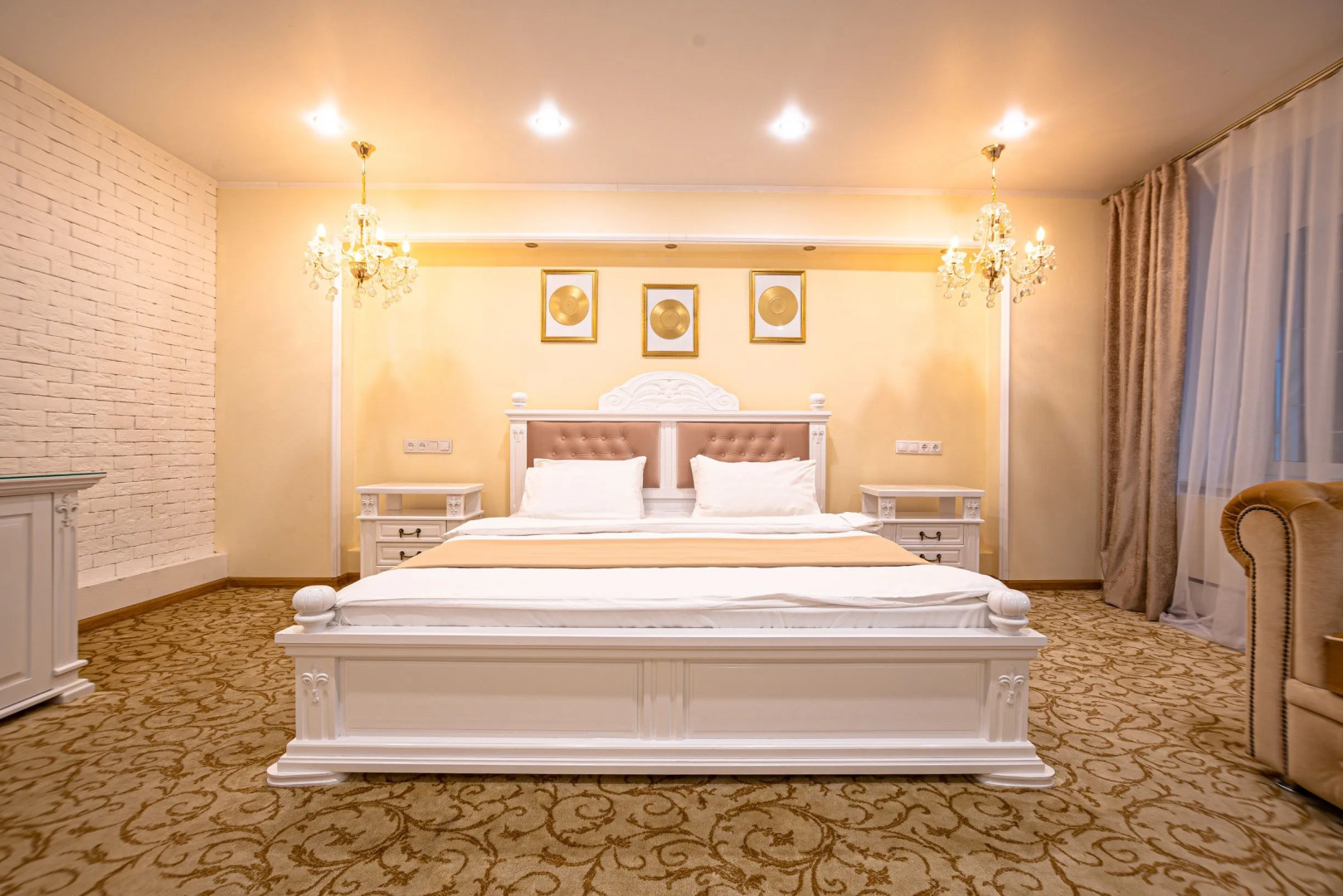 Отель Revival Hotel