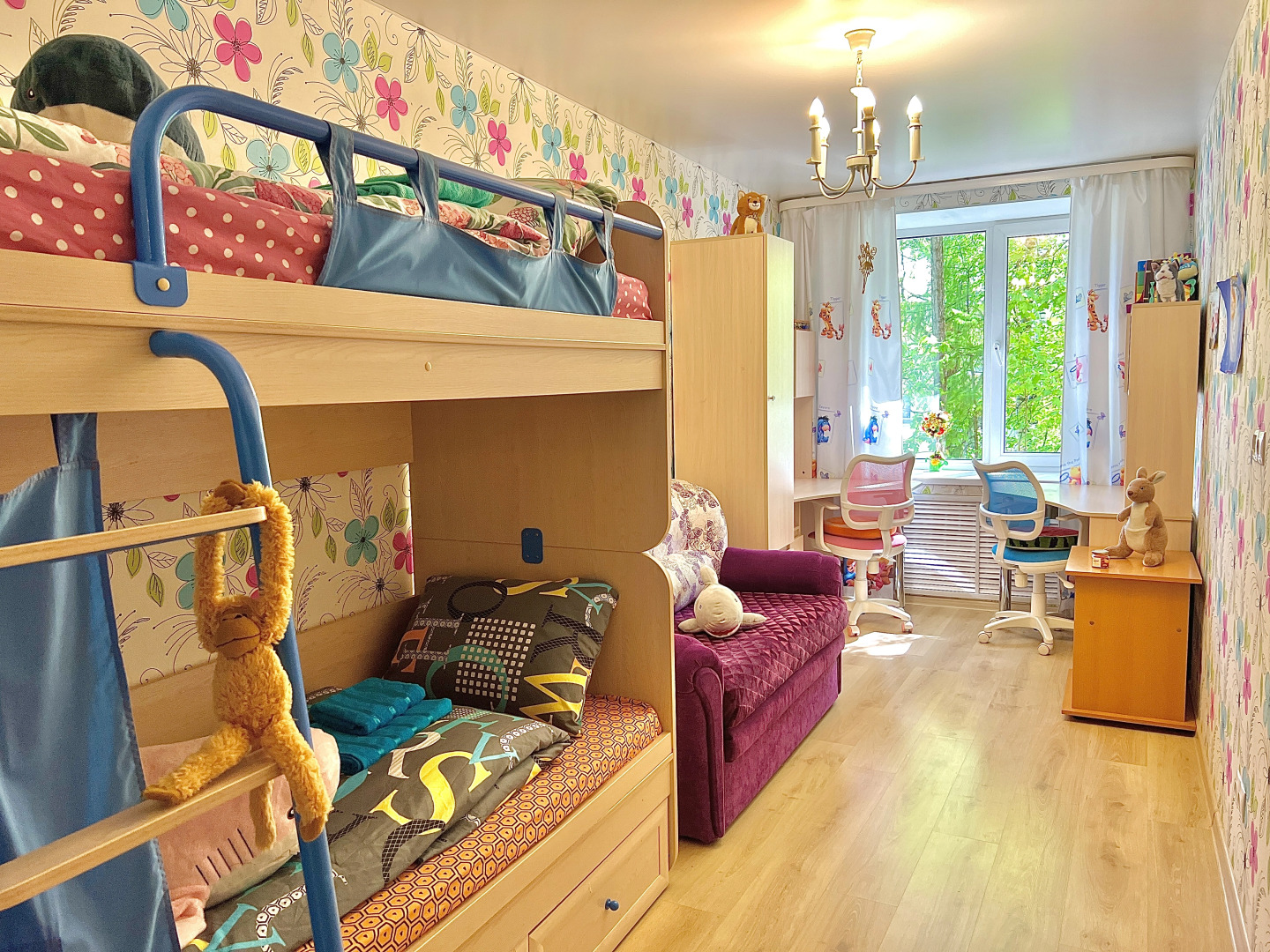 Апартаменты 1896. Большая семейная квартира для компании до 8 человек