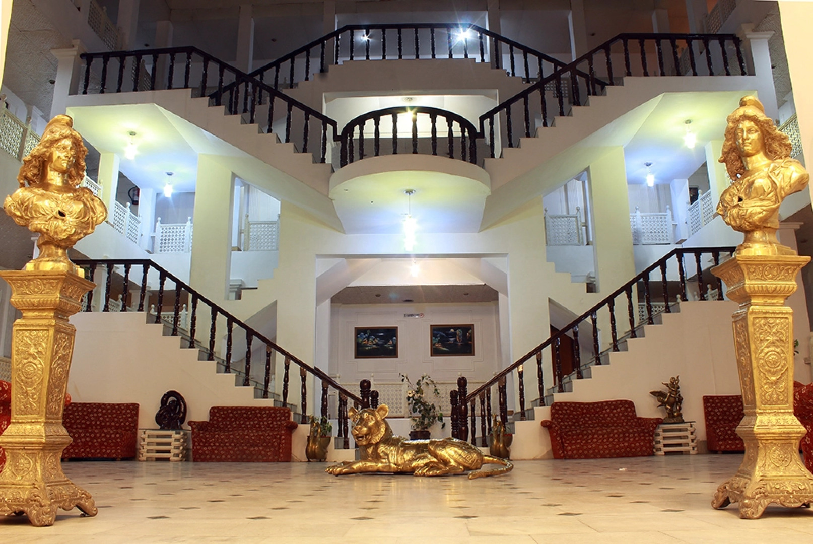 Отель Imperial Palace