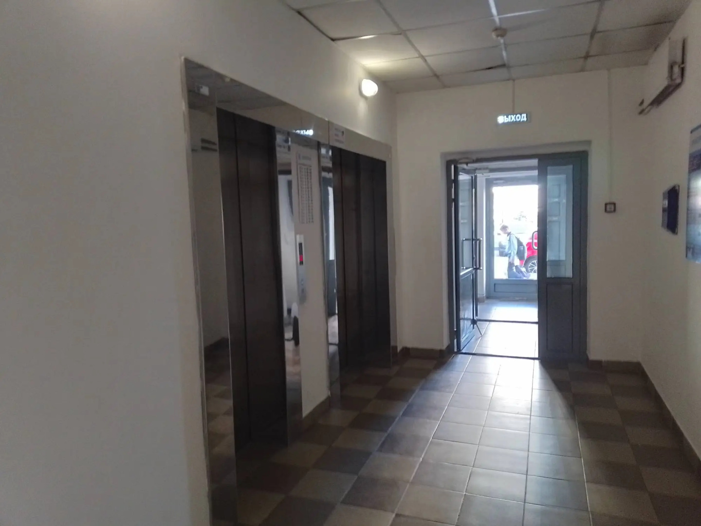 Апартаменты Солнечная студия на 40-летия Победы