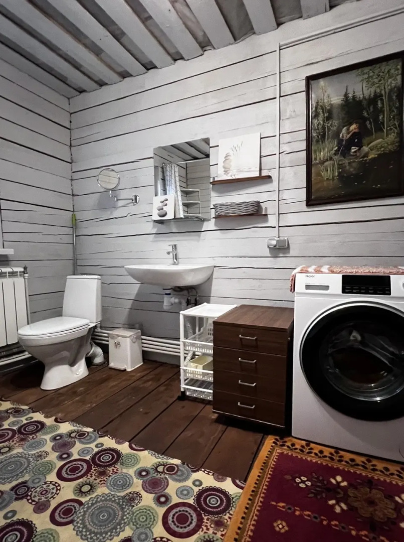 Частный дом четырехкомнатная дача 120 м²