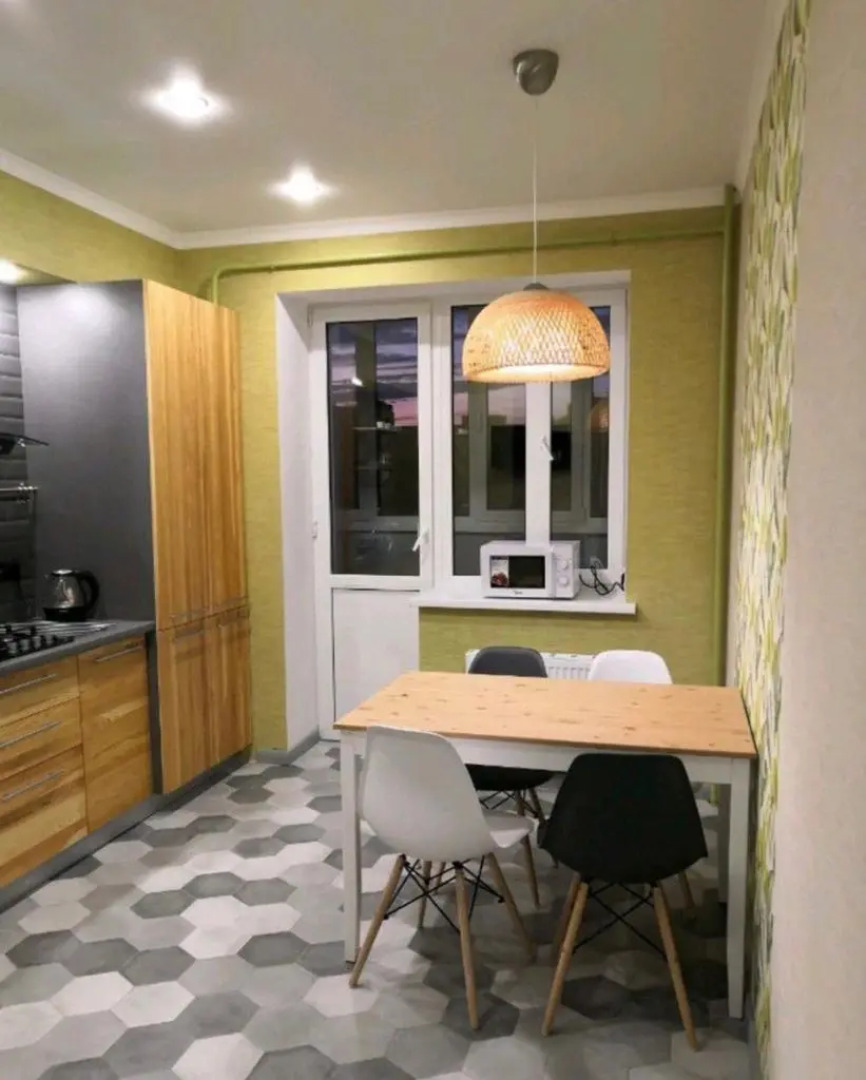 Квартира с современным ремонтом в новостройке