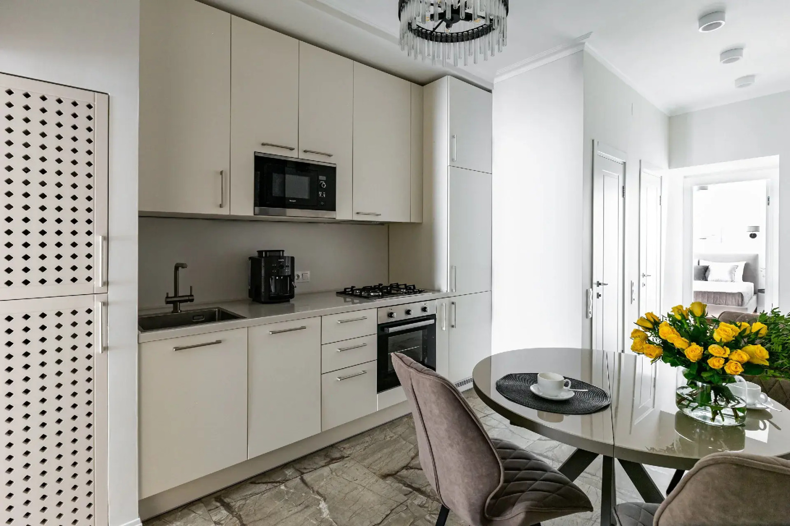 Апартаменты LetYourFlat "Benua" (3 спальни)