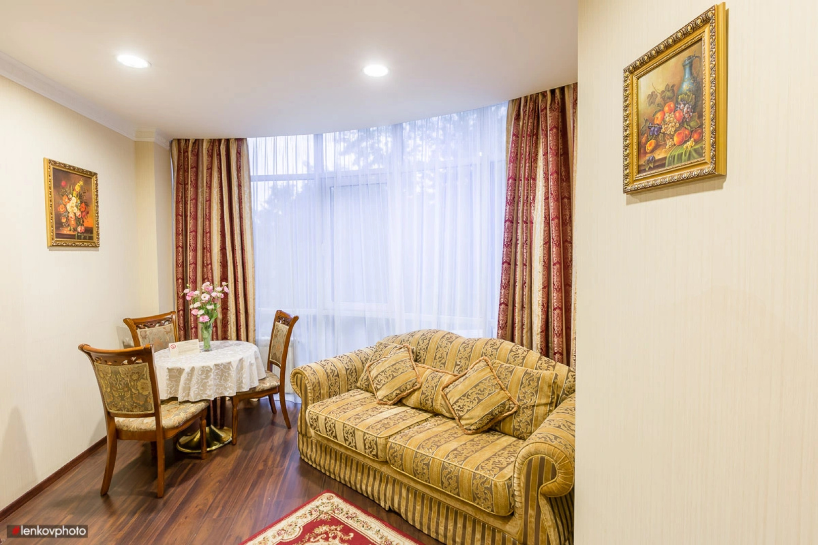 Отель Валенсия