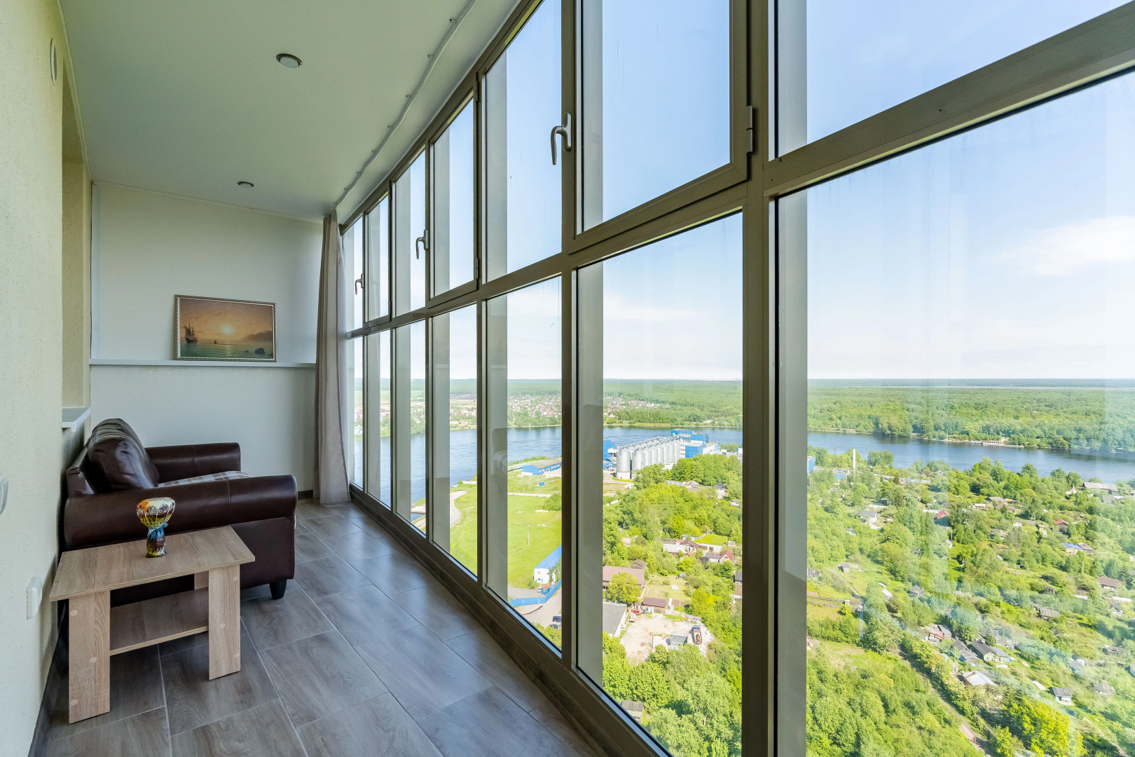 Квартира 31 этаж с видом на Неву