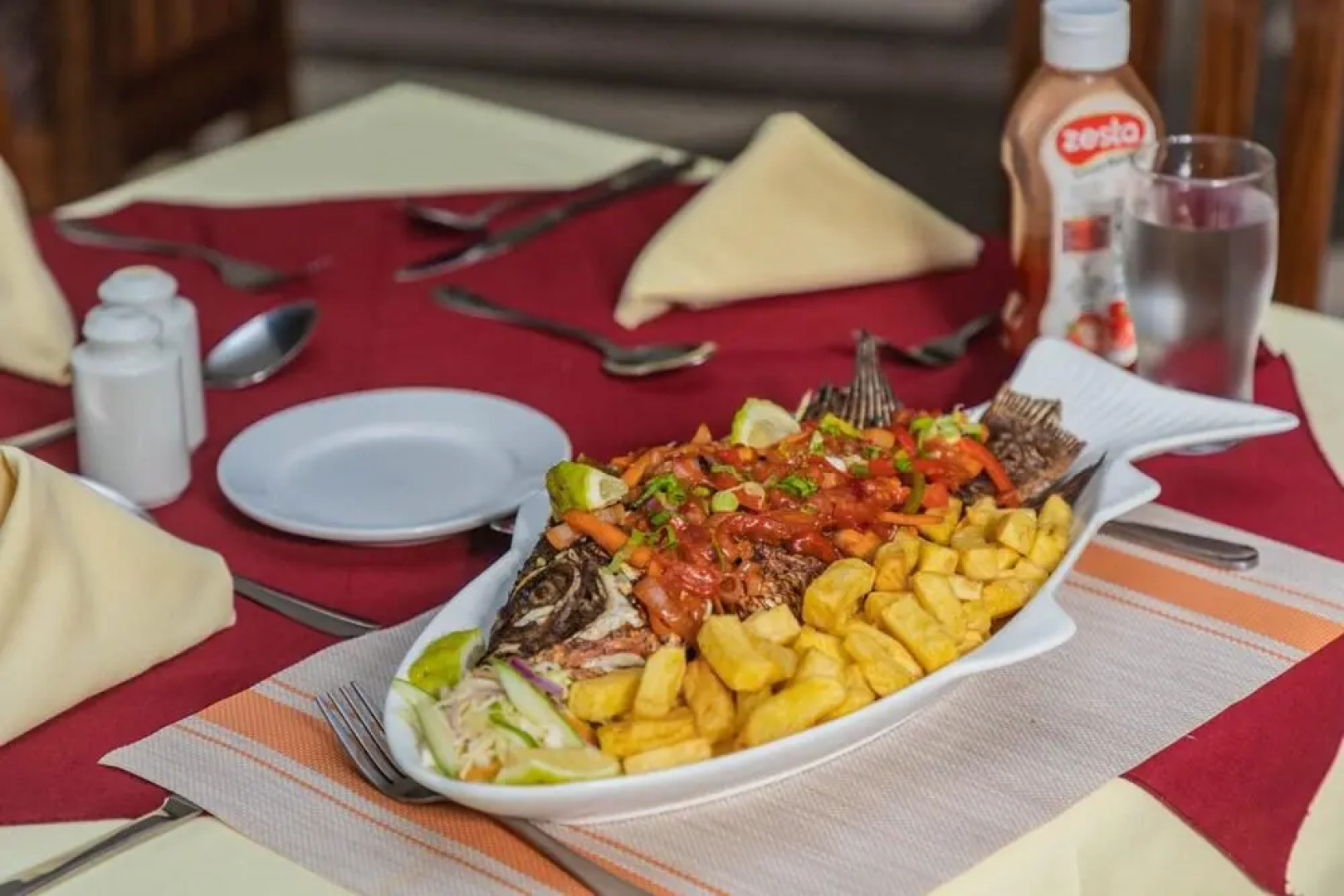 Отель Ekhaya Crescent