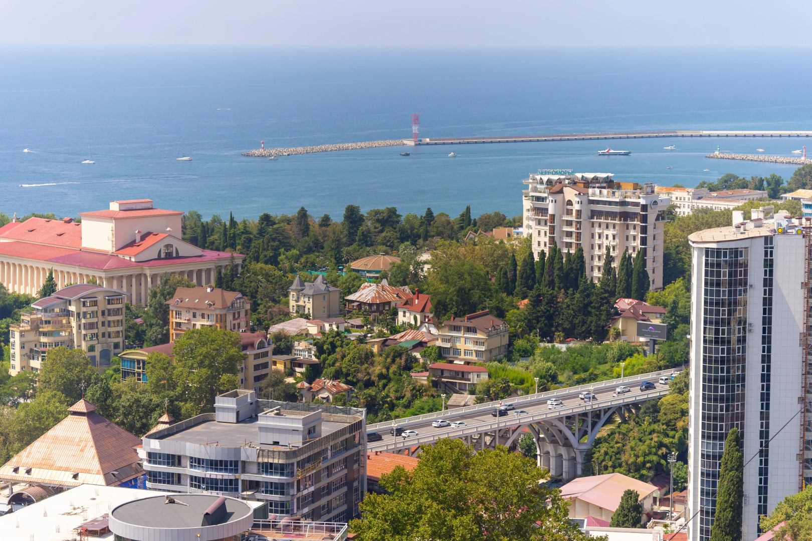 Апартаменты студия в элитном ЖК Метрополь от LetoApart