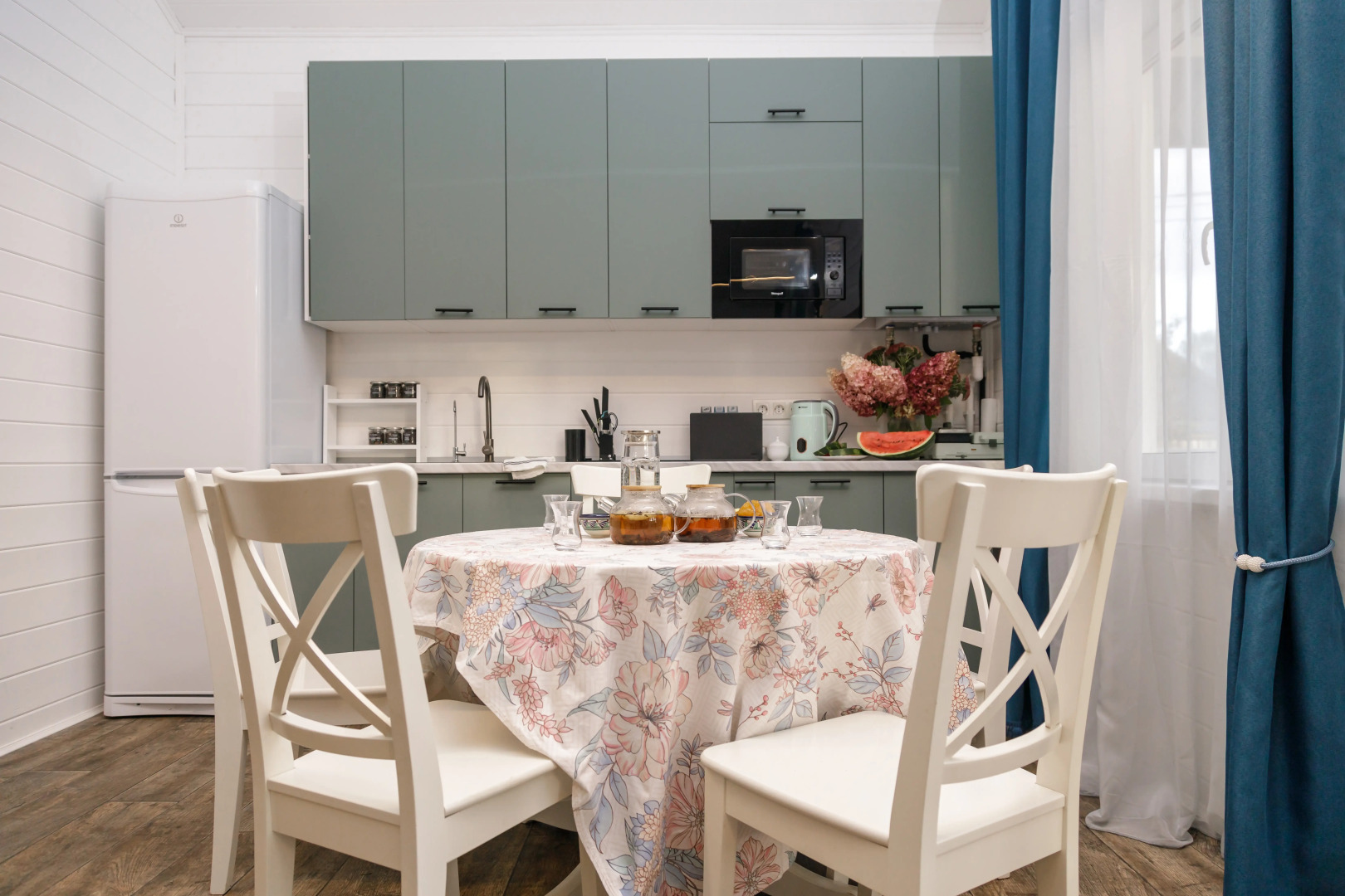 Частный дом Уютный уединенный в сердце города