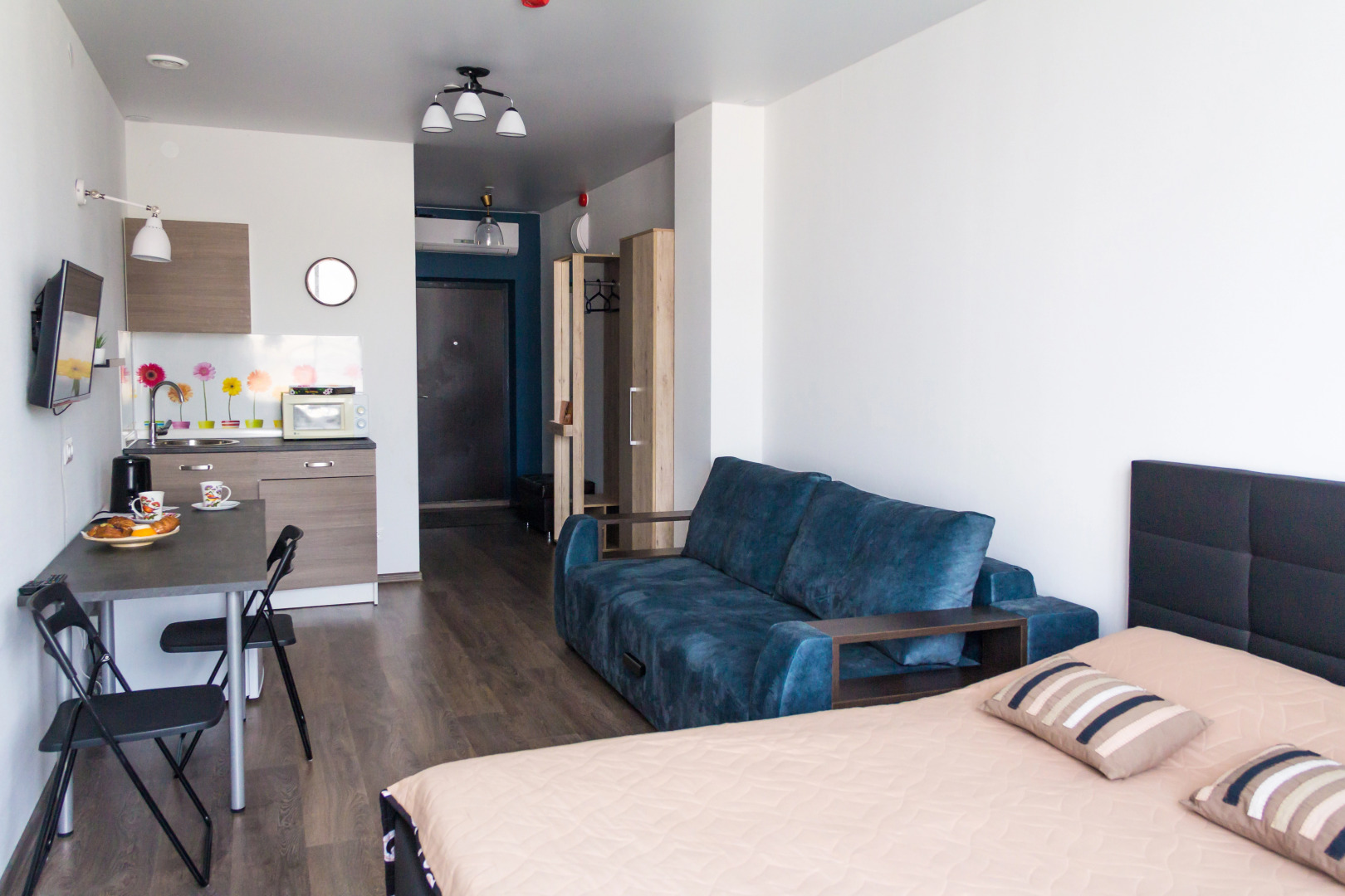 Апартаменты АЛЛиС-ХОЛЛ Малышева 42а