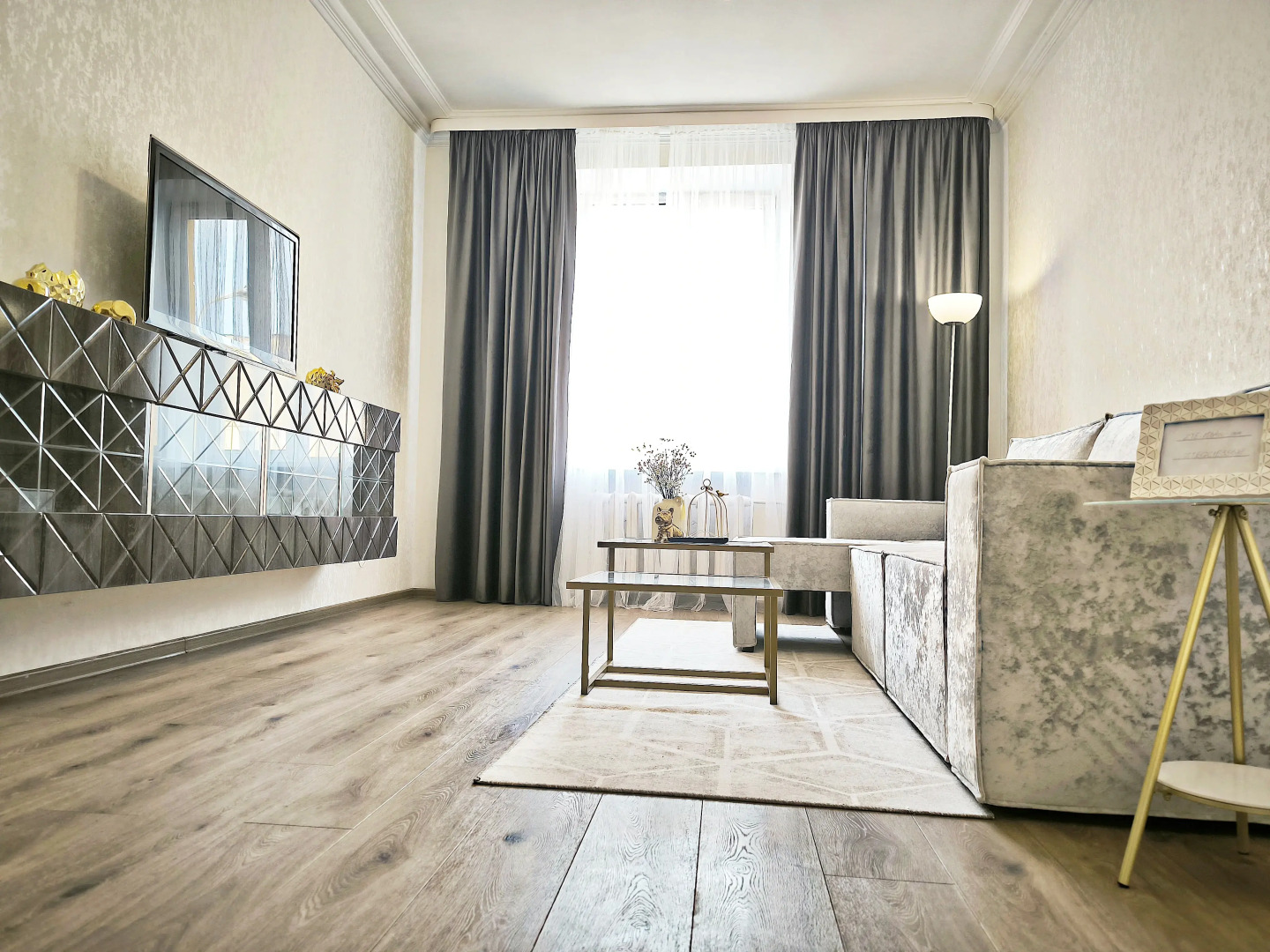 Апартаменты Проспект Независимости 44, Суперцентр, двушка