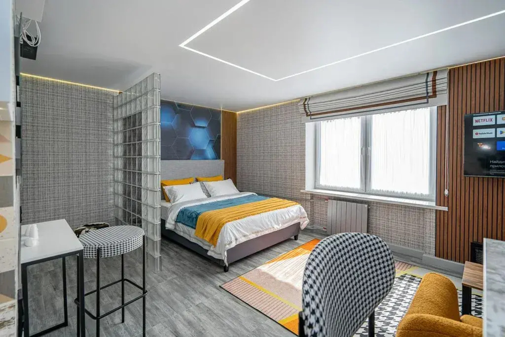 Квартира Чудесная студия рядом с Комаровским рынком