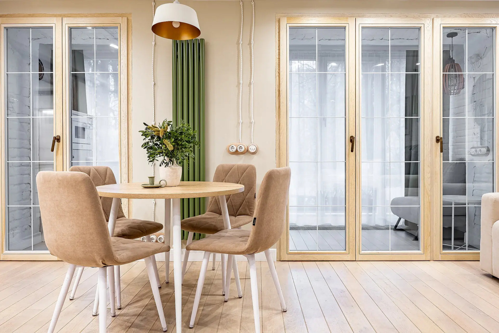 Апартаменты в Центре на Невзоровых 7 Сова-Дом