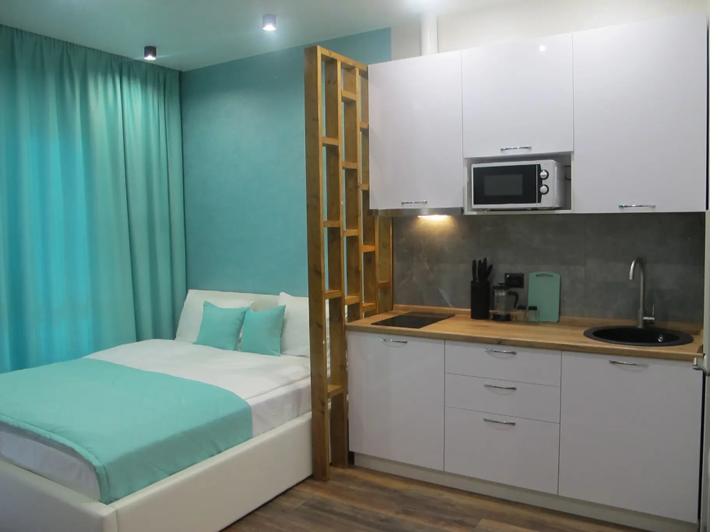 Апартаменты Воскресенская 14/1