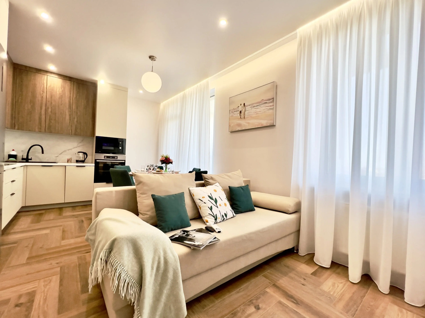 Апартаменты семейные ВыДома в ЖК CityLife в центре города