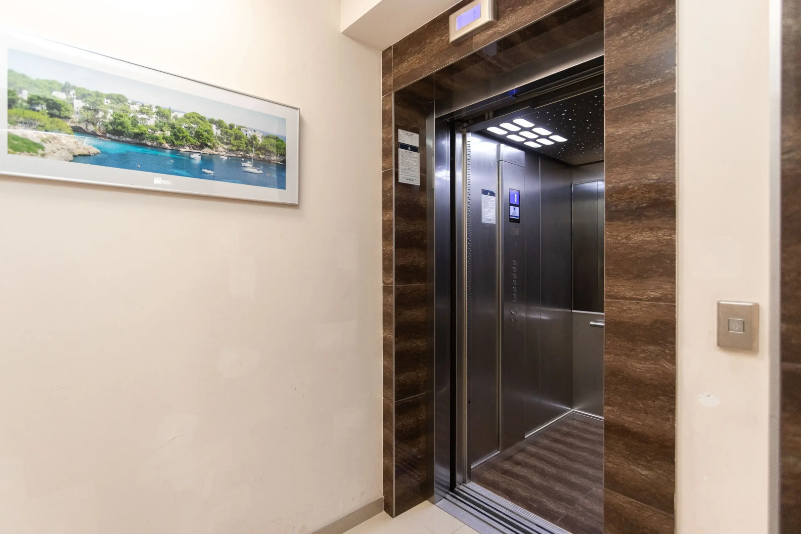 Квартира с Видом на Море