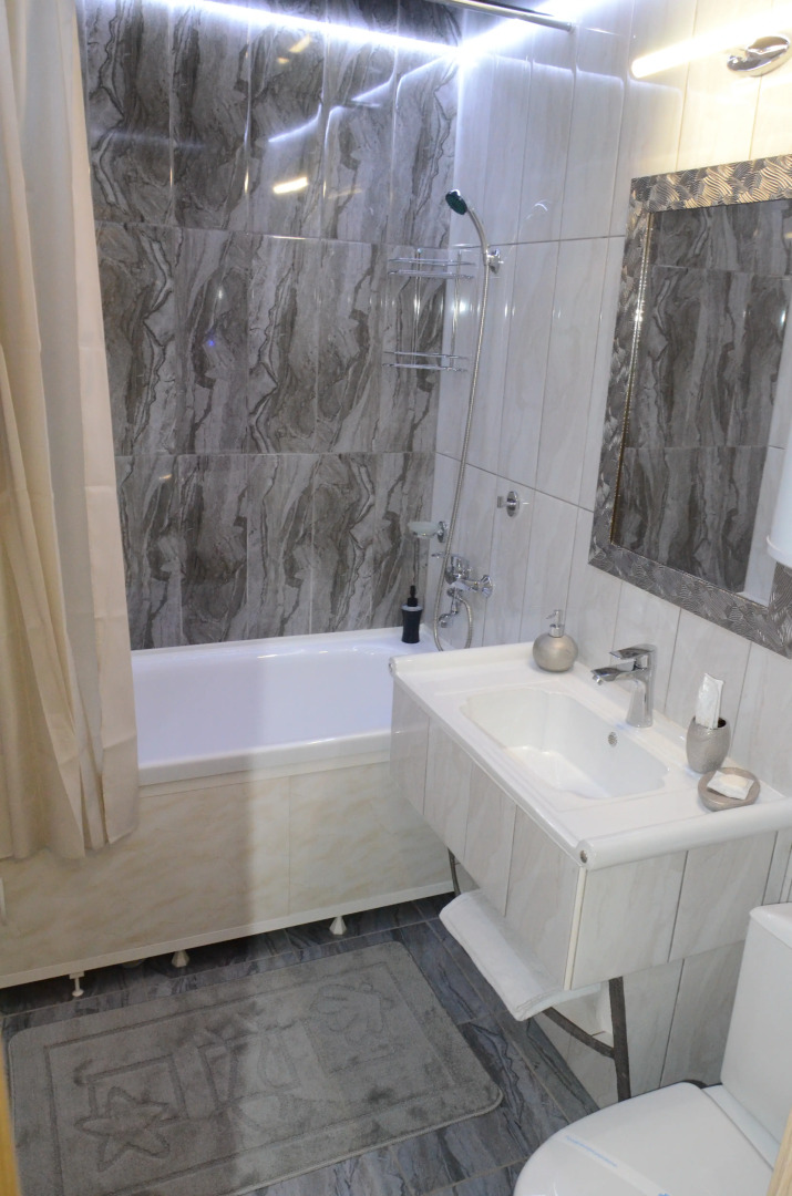 Квартира Уютная на 50 Лет Октября 15/6