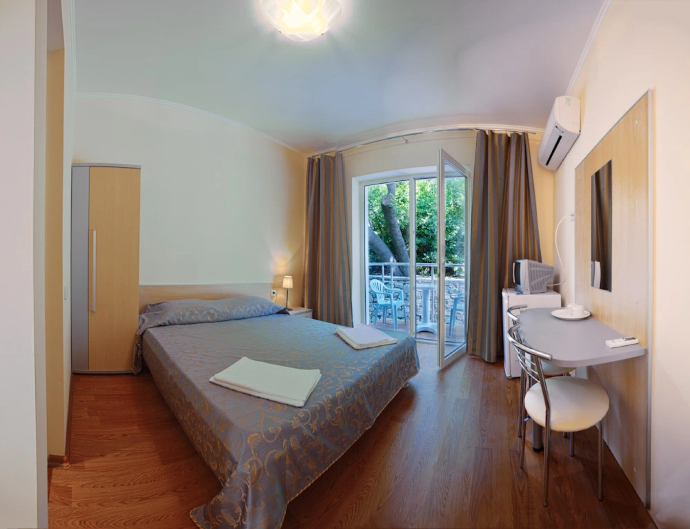 Гостевой Дом Кедр - Запад