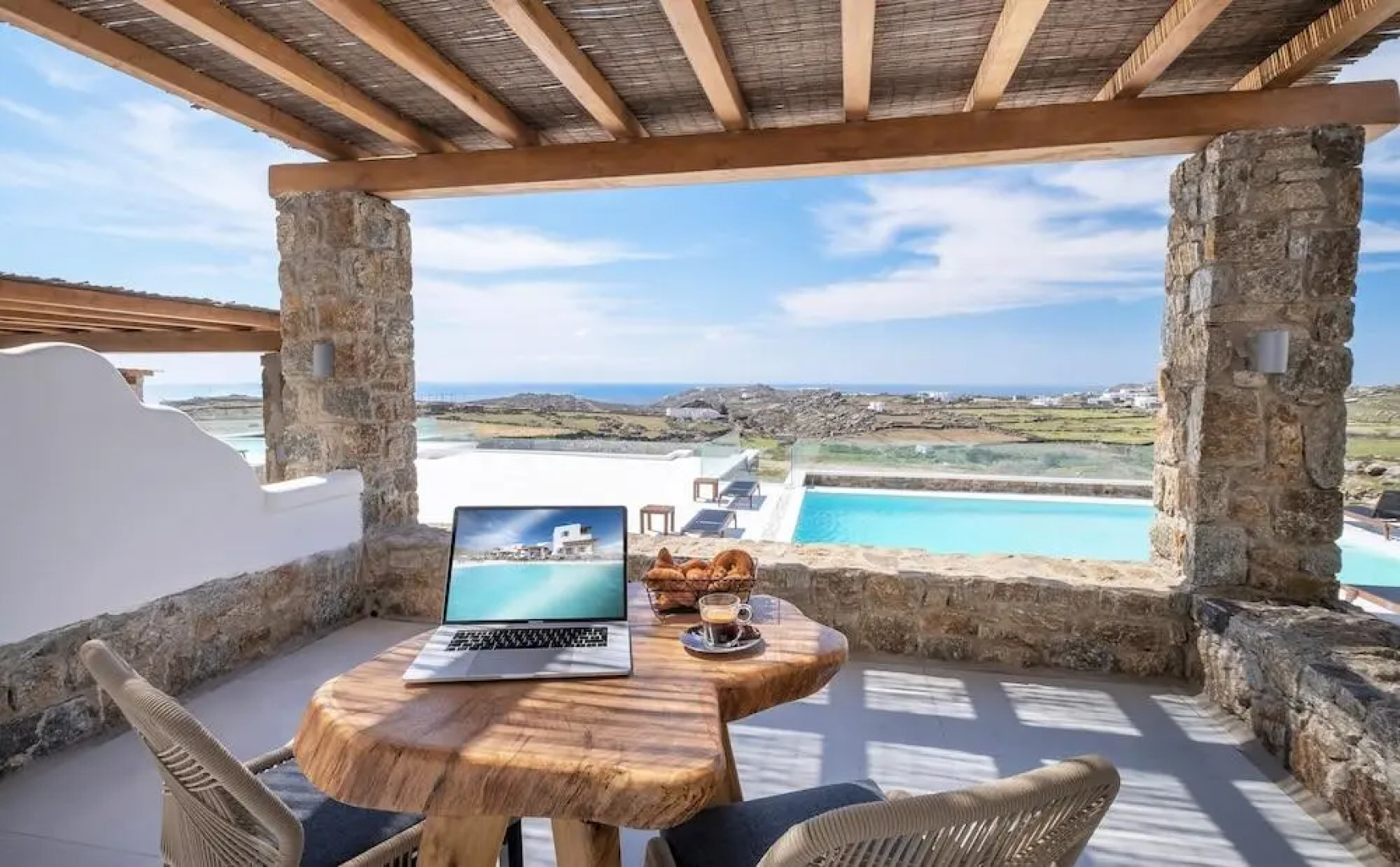 Отель Legendary Suites