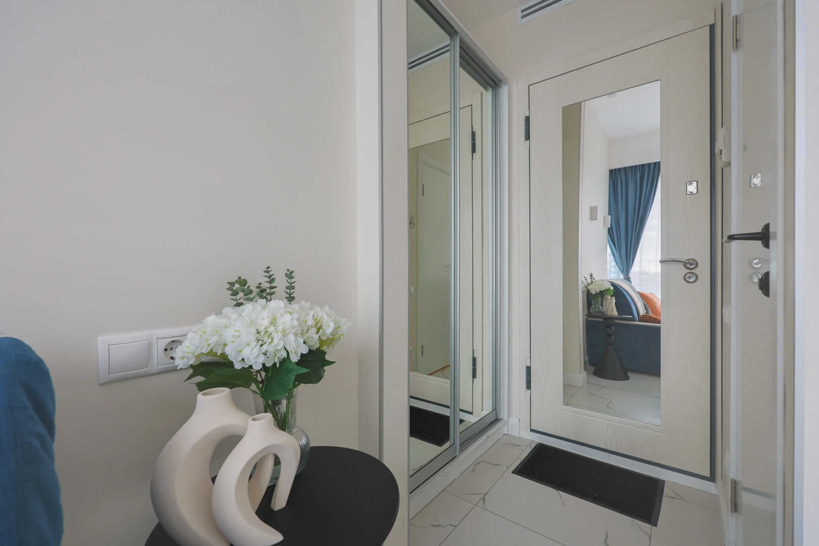 Апартаменты Full House на 19 этаже ОКО Towers Москва Сити