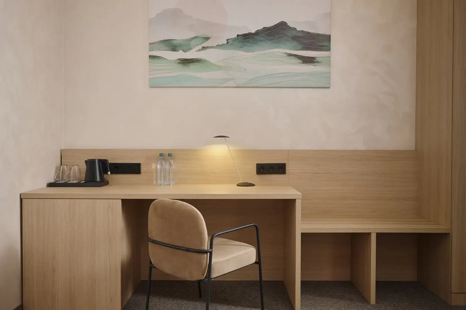 Отель Aura CityHotel