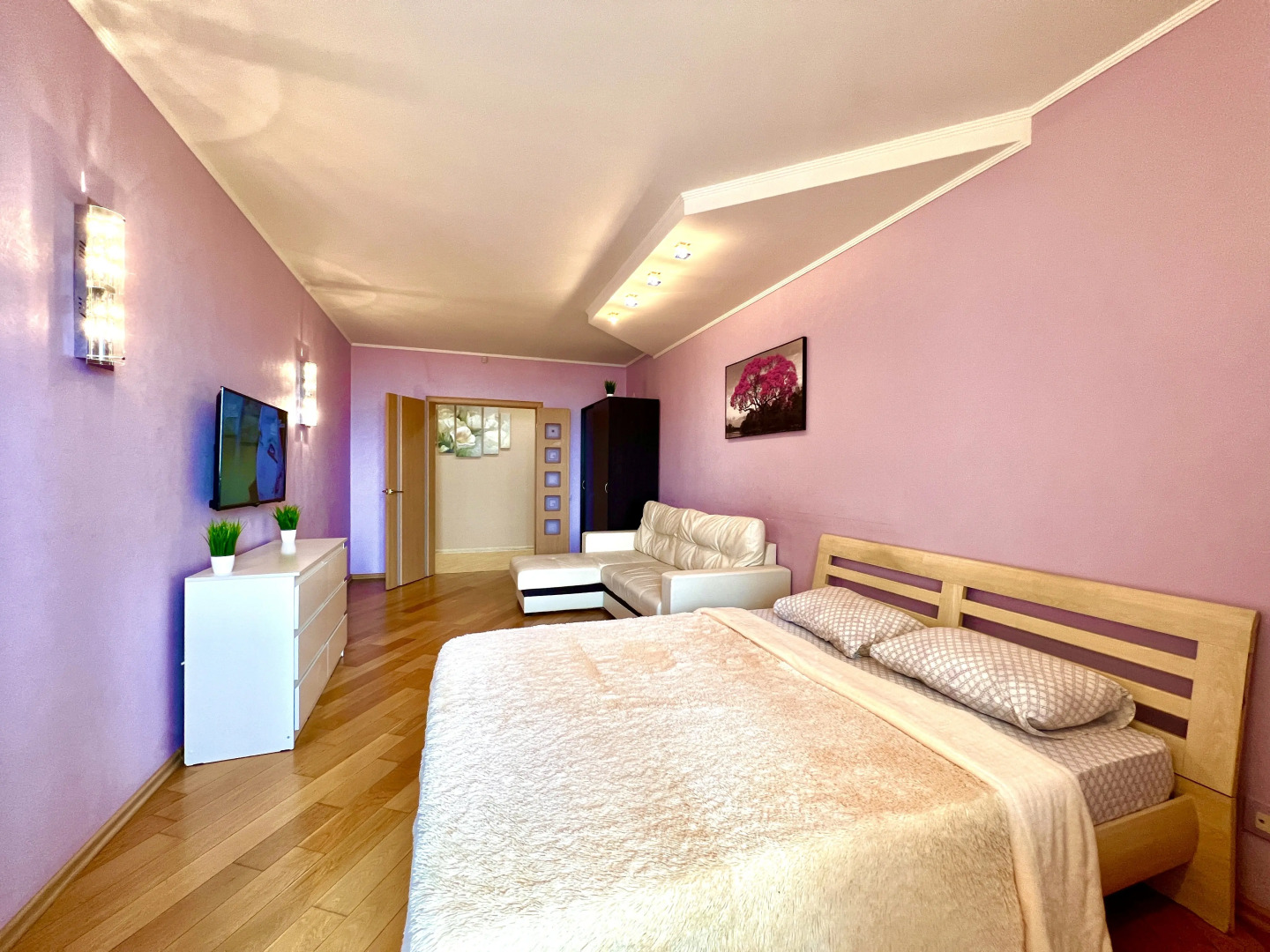 Апартаменты двухкомнатные на 11 Этаже в ЖК Современник с видом на реку Волгу