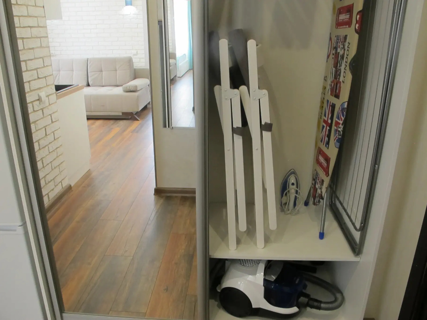 Апартаменты на Воскресенской 14/1