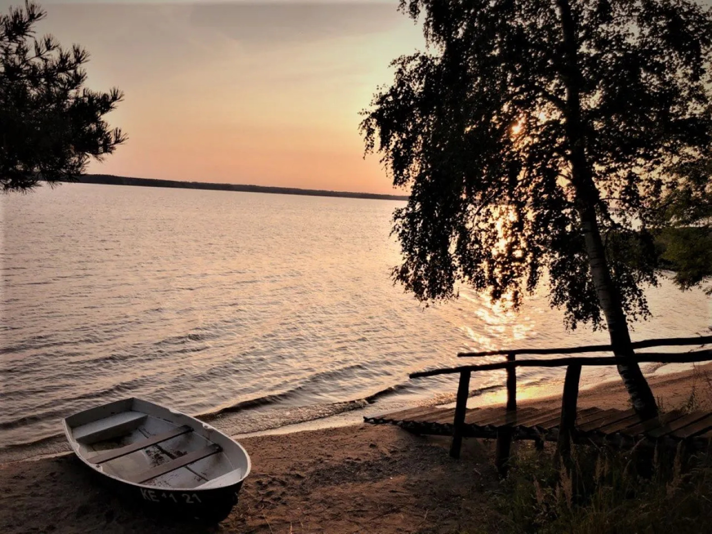 Частный Дом в Турбазе Чайка у Озера